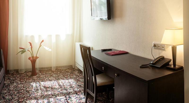 Park Hotel Dnipro Esterno foto