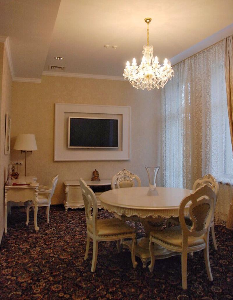 Park Hotel Dnipro Esterno foto