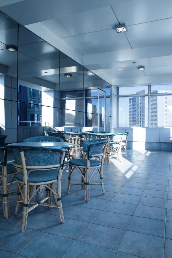 Park Hotel Dnipro Esterno foto